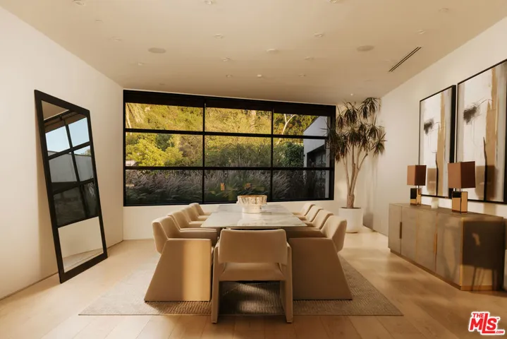 455 Castle Place, Beverly Hills, California 90210 — photo 5