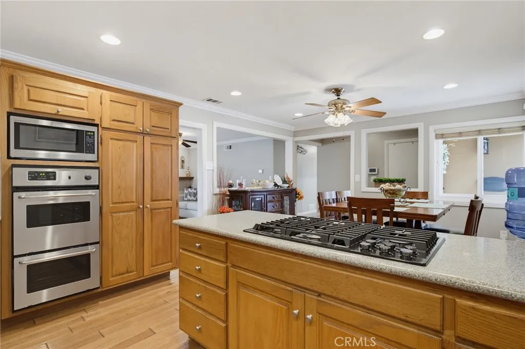 5210 E Canton Street, Long Beach, California 90815 — photo 4