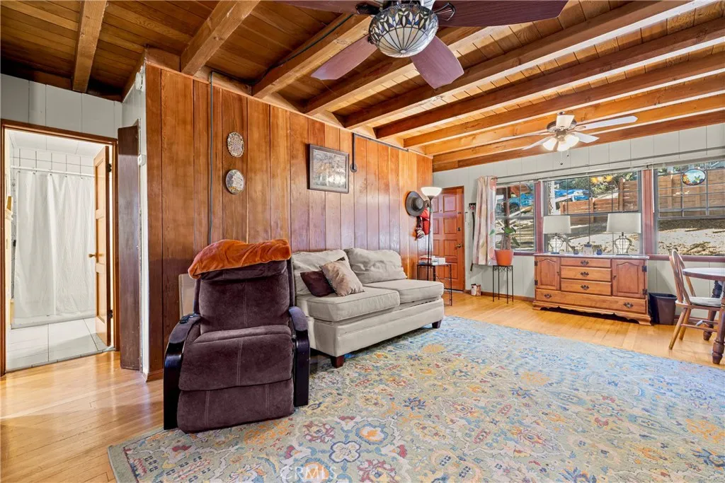 964 Chateau Drive, Crestline, California 92325 — photo 5