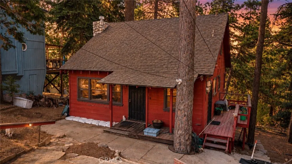 964 Chateau Dr