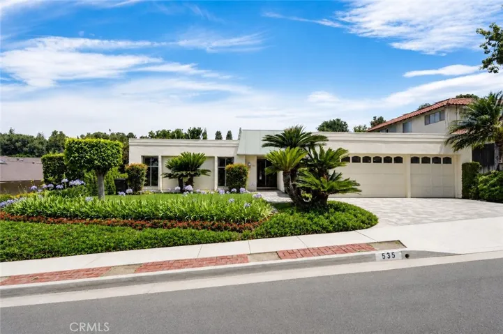 535 Papyrus La Habra 
Beautiful Home
Images May Be Enhanced