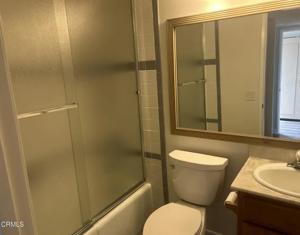 Downstairs Full Bath