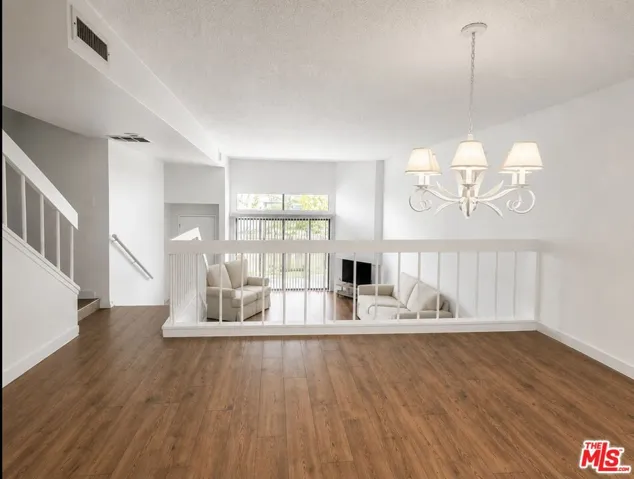 Bright, Open Dining Area