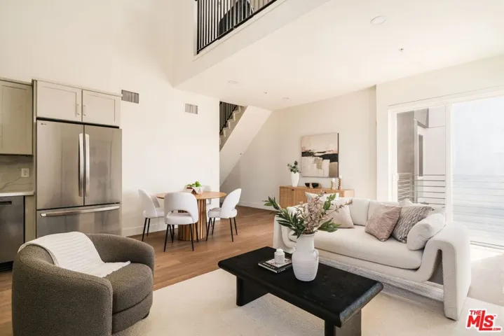 11011 Huston Street 410, North Hollywood, California 91601 — photo 4