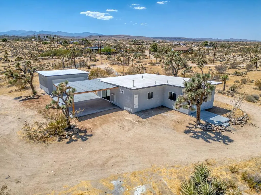 58137 Sun Mesa Dr