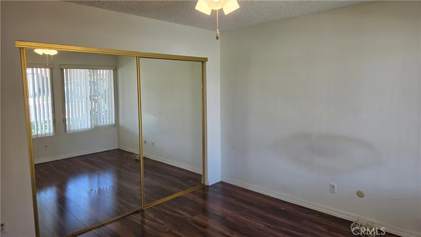 19340 Oak Crossing, Newhall, California 91321 — photo 4