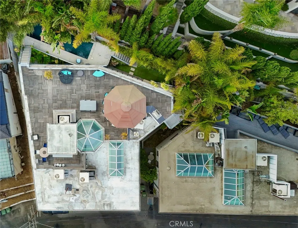 8827 Evanview, Los Angeles, California 90069 — photo 4
