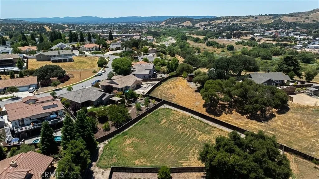 609 Navajo, Paso Robles, California 93446 — photo 5