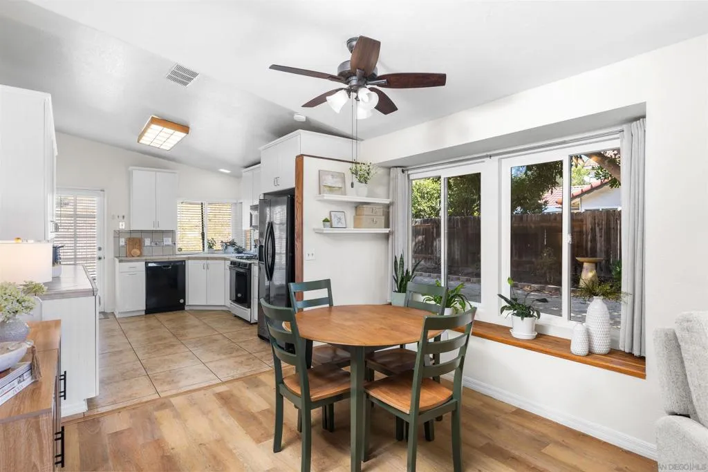 2027 Pointer Glen, Escondido, California 92029 — photo 4