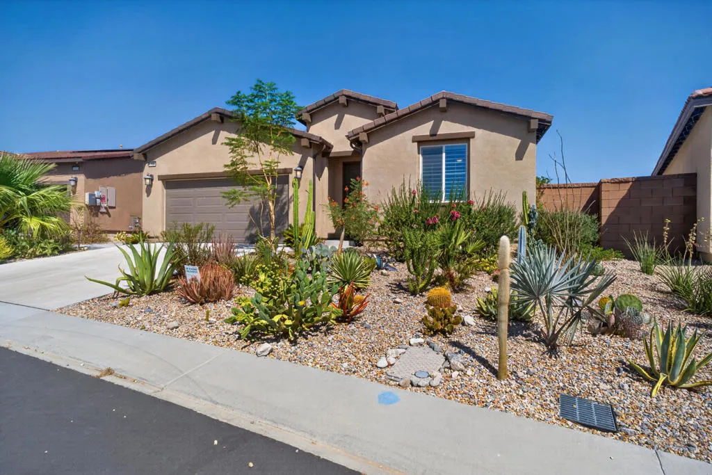 11884 E Crescent Street, Desert Hot Springs, California 92240 — photo 4