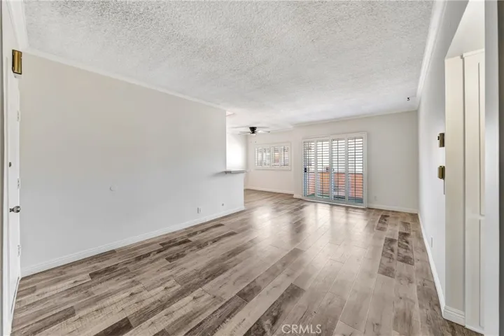 5349 Newcastle 56, Encino, California 91316 — photo 4