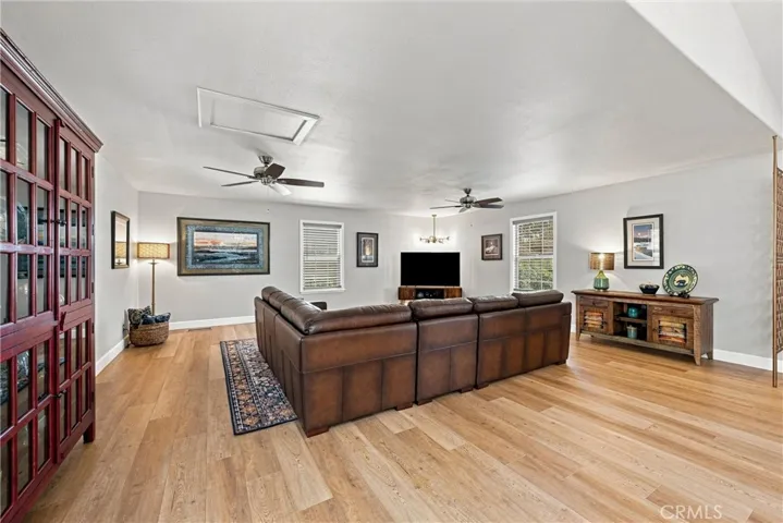 Upgraded flooring & fixtures