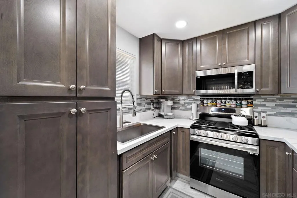 196 W Park Ave 1, El Cajon, California 92020 — photo 4