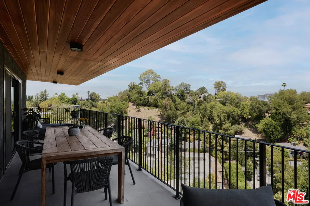 3731 Blue Canyon Dr