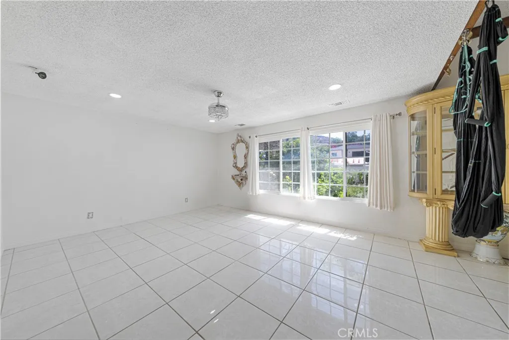 5442 Sepulveda, San Bernardino, California 92404 — photo 5