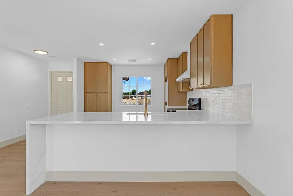 1240 Indian Ocean Avenue, Thermal, California 92274 — photo 5
