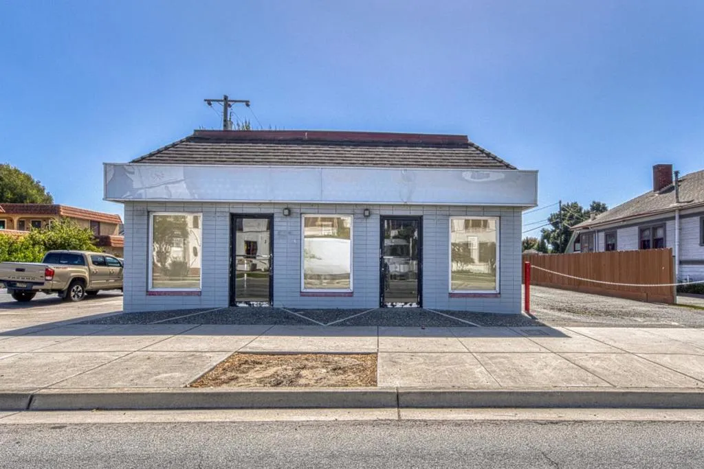 729 S Main St