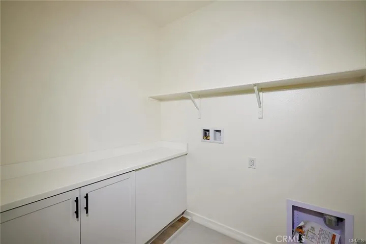 3rd Floor Laundry Room