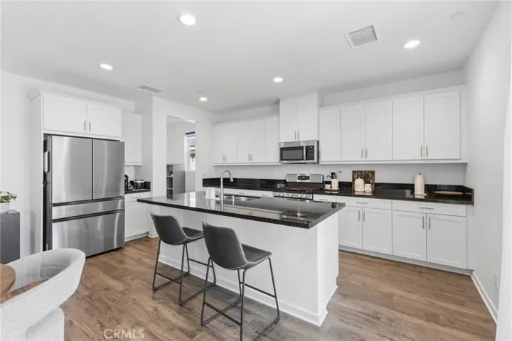 Beautiful white shaker cabinets