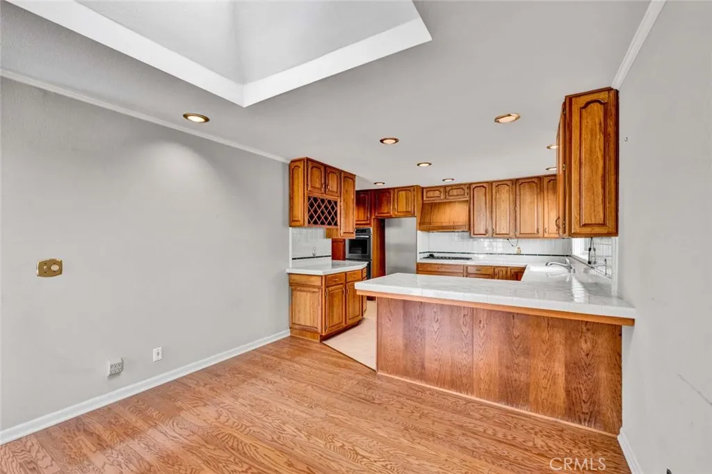 VERY SPACIOUS INTERIOR