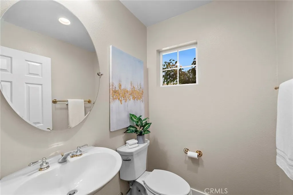 Powder Room (half bath) Main level entry
