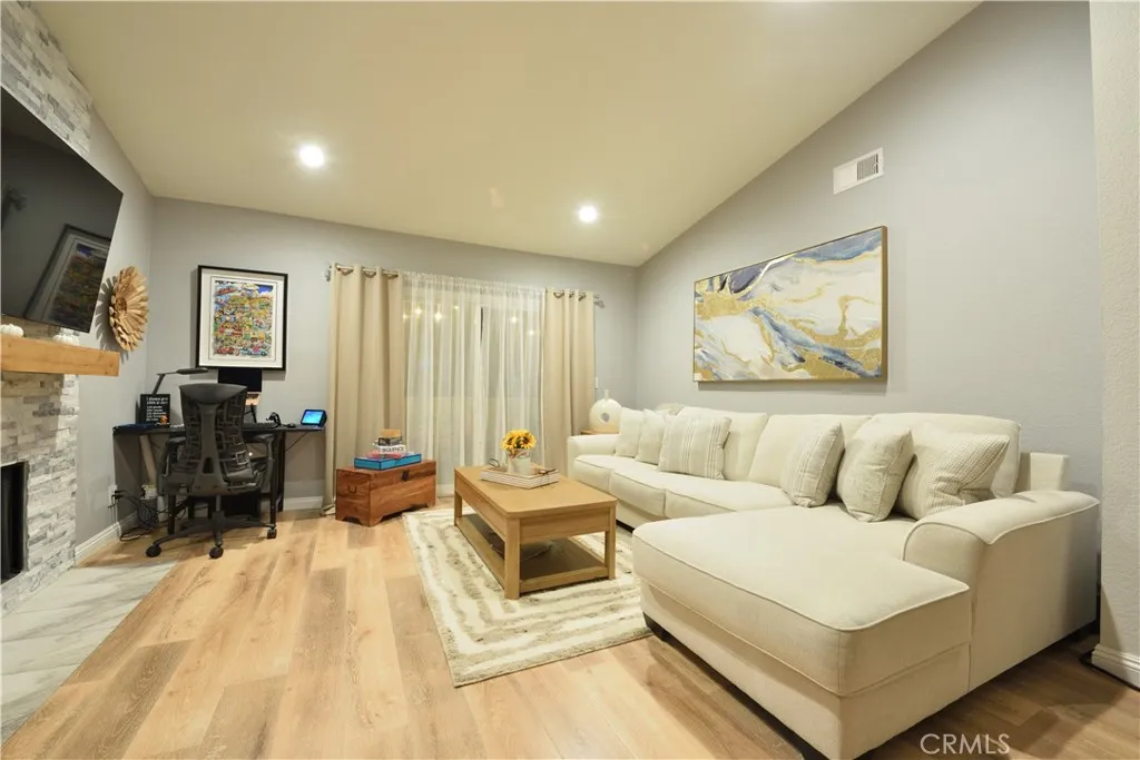 72 Greenmoor 36, Irvine, California 92614 — photo 4