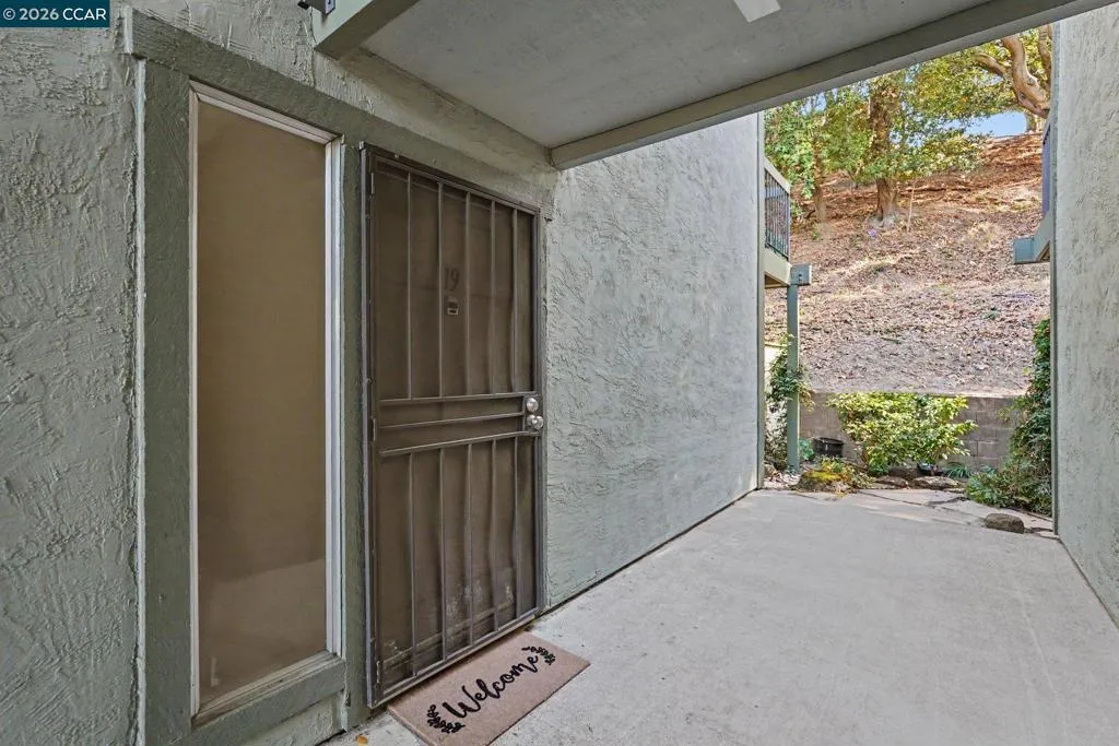 5290 San Pablo Dam Rd #19
