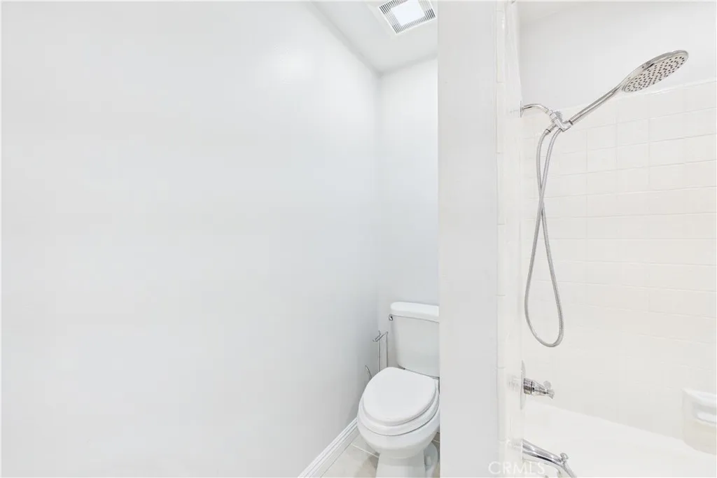 soaker tub and shower in primary
