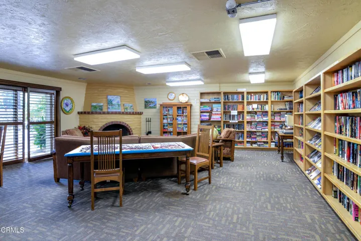 Library & Puzzle Room