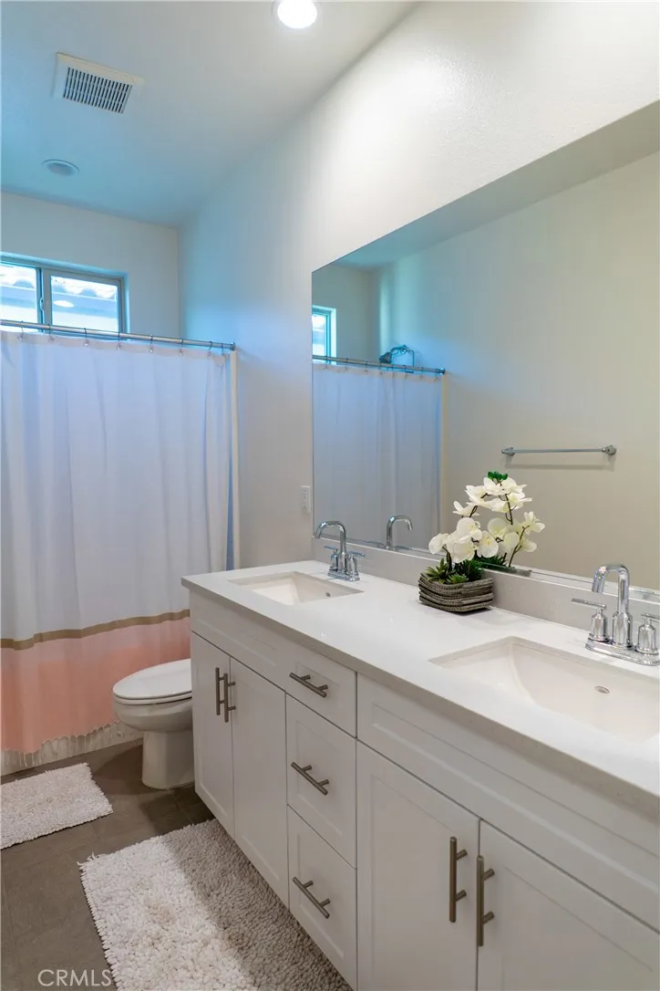 16014 Parkhouse 2, Fontana, California 92336 — photo 5