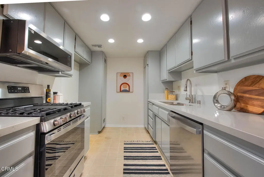 285 S Sierra Madre Boulevard E, Pasadena, California 91107 — photo 5