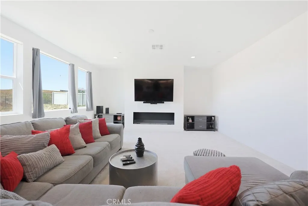 39315 Stirrup Court, Palmdale, California 93551 — photo 4