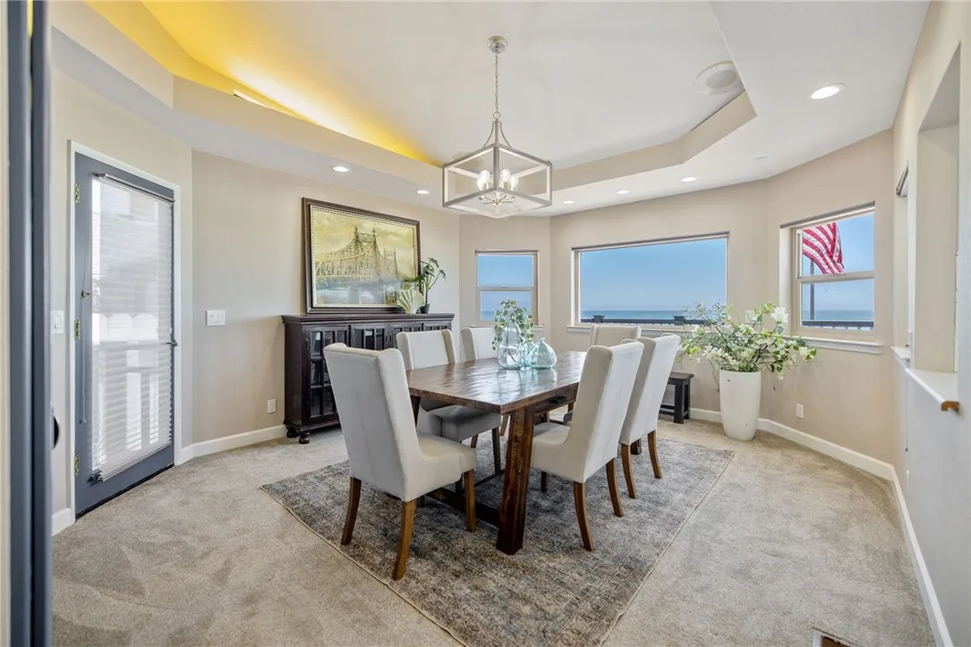 Formal Dining