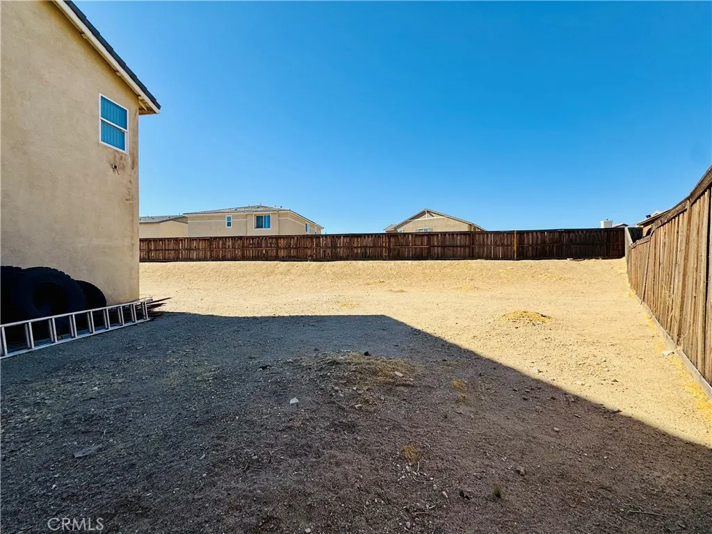 Large Side Yard, Dog Run or Child's Play Area, Create Your Dream Here