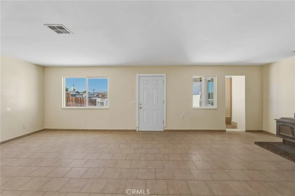 1520 Armory, Barstow, California 92311 — photo 5