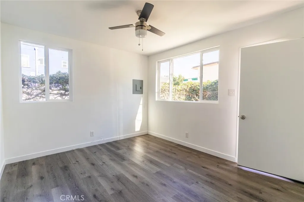 1425 W Jefferson, Los Angeles, California 90007 — photo 5