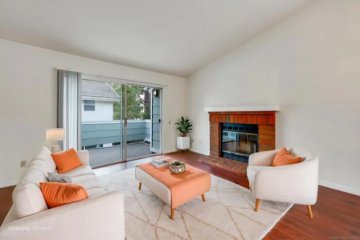 https://zimg.paragon.ice.com/ParagonImages/Property/PA/SDMLS/-527996/6/3072/2304/98c0ed111c1b6b7334d0dcac1ec3fbdd/3/46f1a47f5b6d905b589d0f6498ec5768/-527996-ebb0e822-4724-49d7-bbbb-317ae5805115.JPG