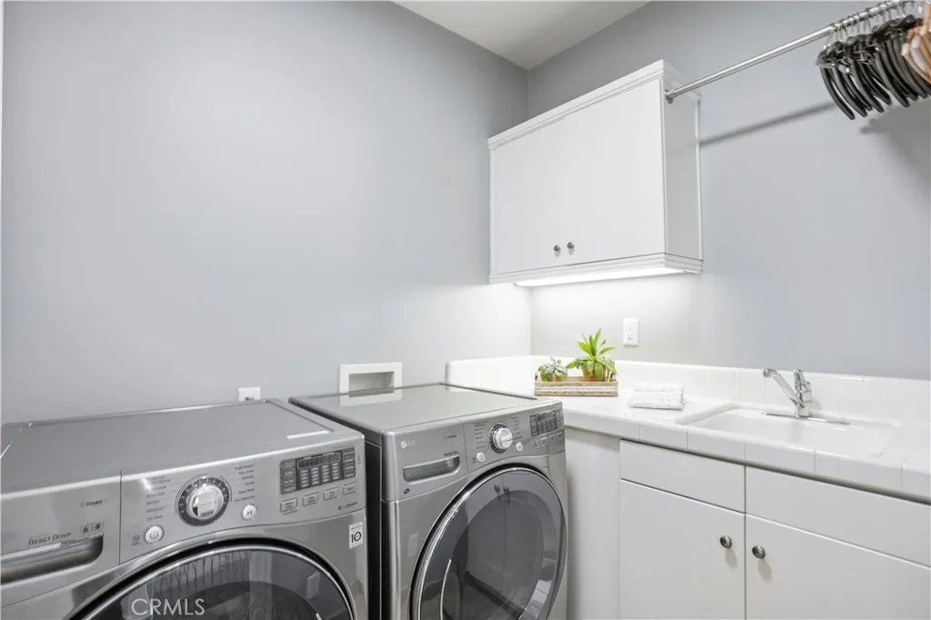 2nd floor laundry room