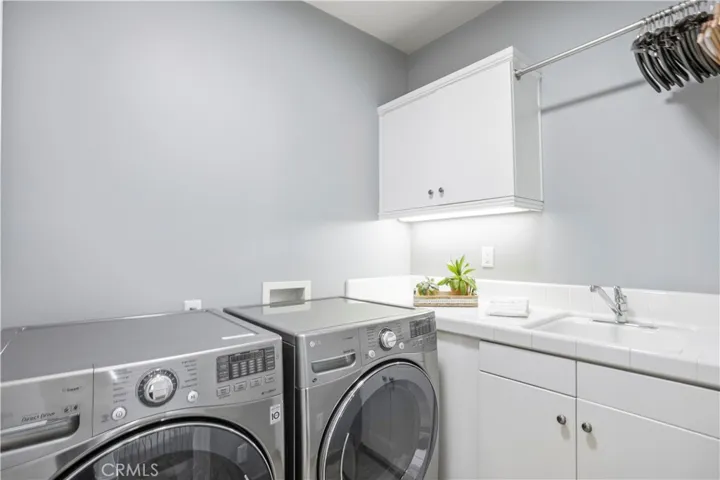 2nd floor laundry room