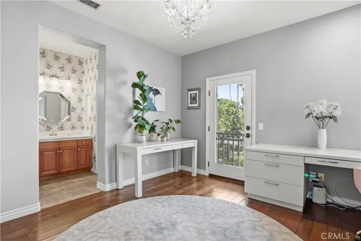 1 bedroom/office