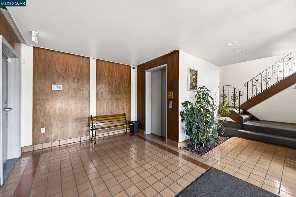 6433 Fairmount, El Cerrito, California 94530-372 — photo 4
