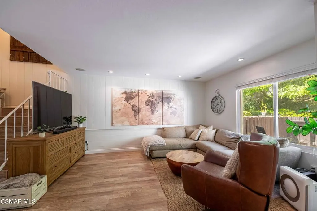 4049LibertyCanyonRd 6