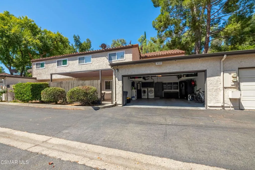 4049LibertyCanyonRd 40