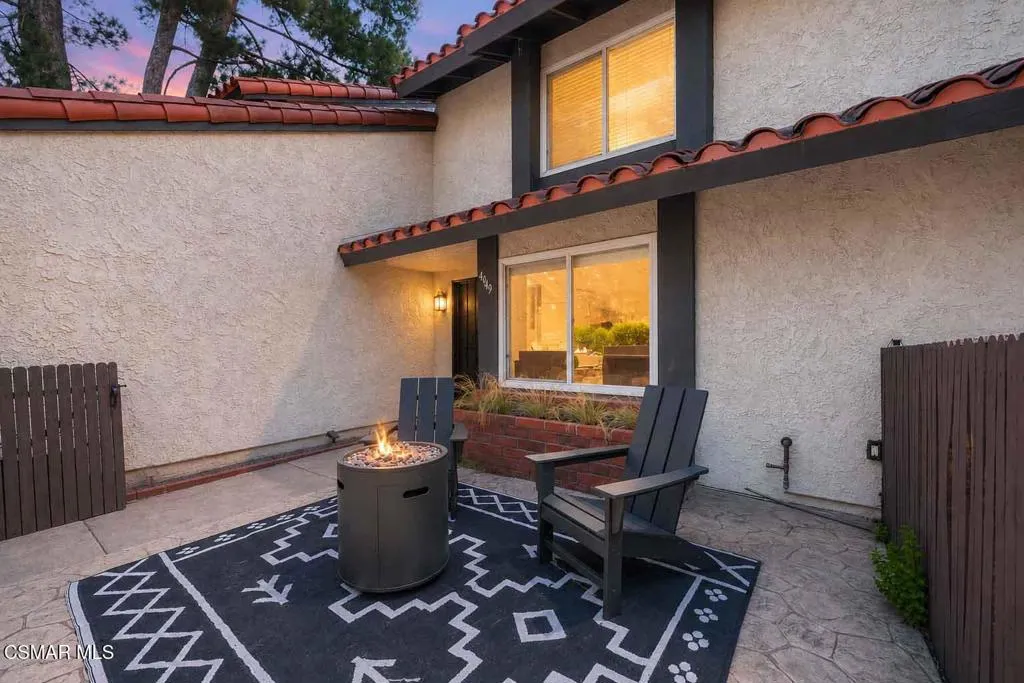 4049LibertyCanyonRd 44