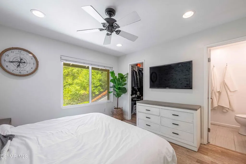 4049LibertyCanyonRd 28
