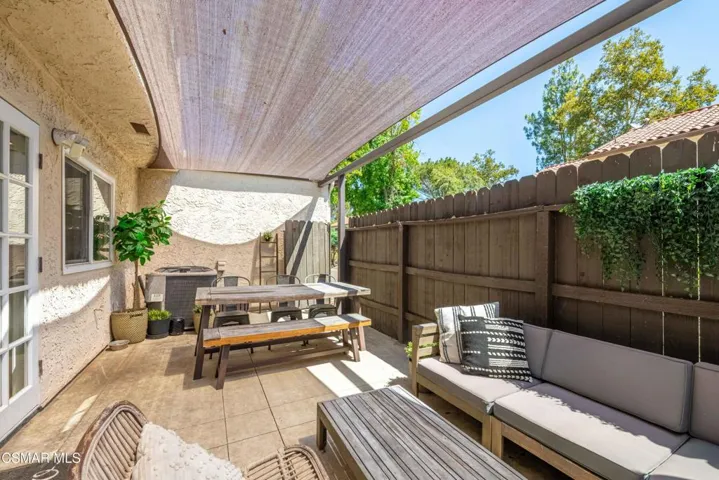 4049LibertyCanyonRd 22