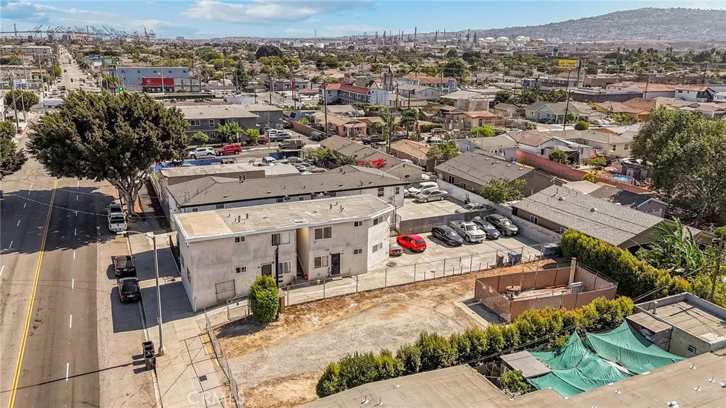 1445 N Wilmington, Wilmington, California 90744 — photo 5