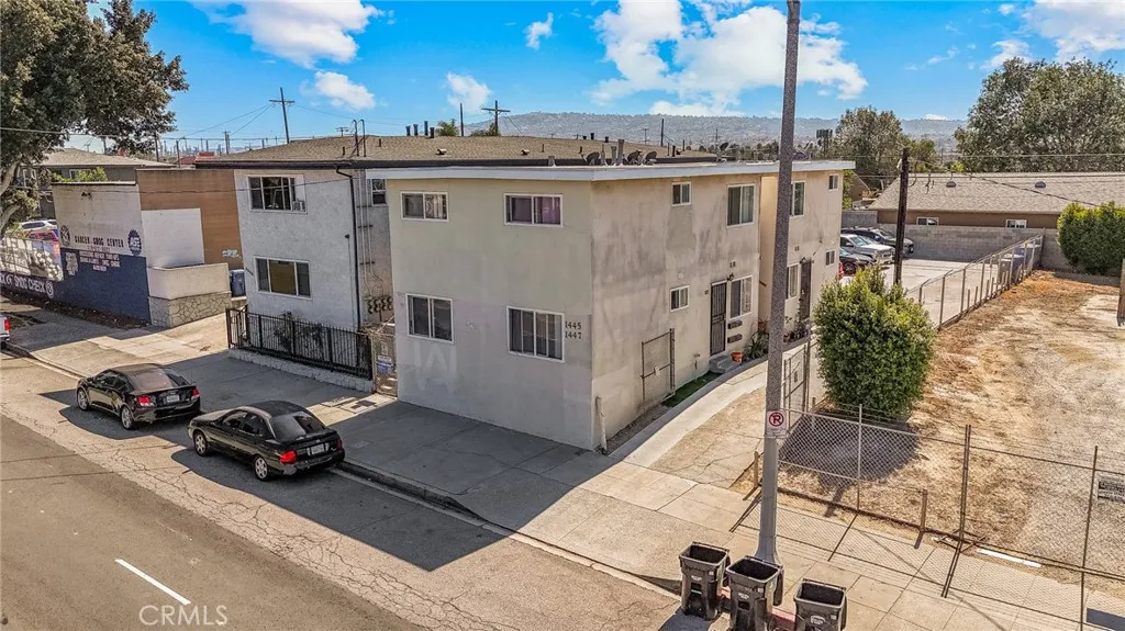 1445 N Wilmington