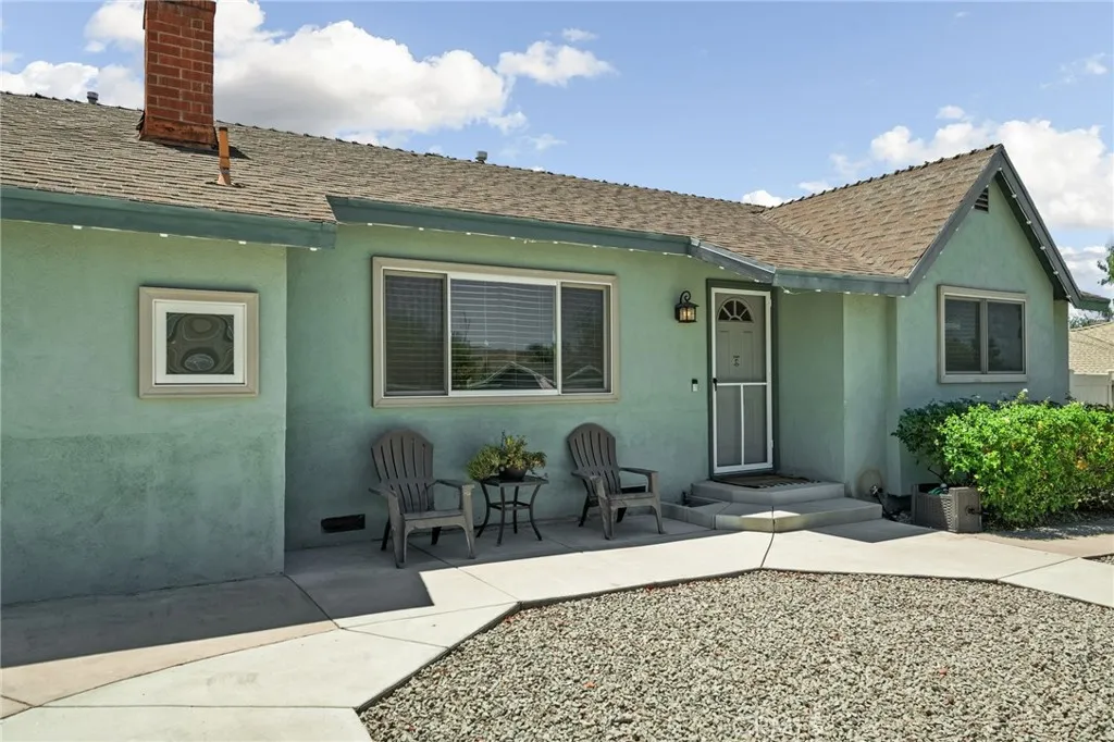 33475 Bodie Street, Yucaipa, California 92399 — photo 4