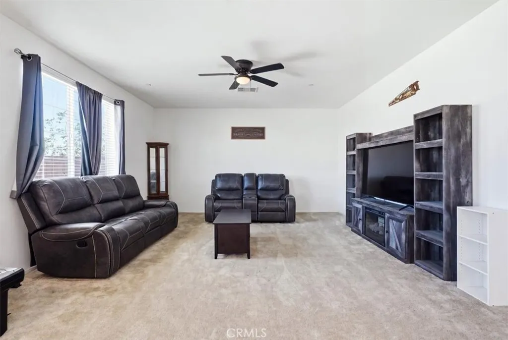8873 Beacon, Hesperia, California 92344 — photo 5